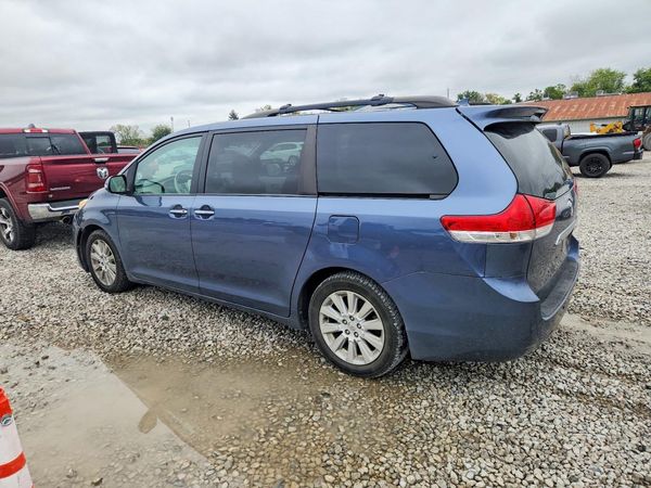 2014 TOYOTA SIENNA — DSRA