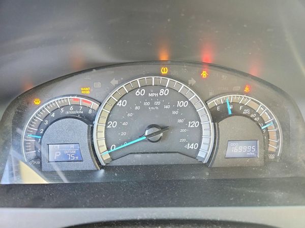 2014 TOYOTA CAMRY — ODOM