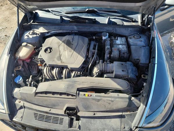 2021 HYUNDAI SONATA SEL — Engine bay