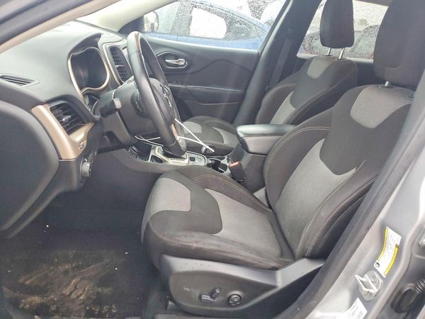 2014 JEEP CHEROKEE Latitude — DENT