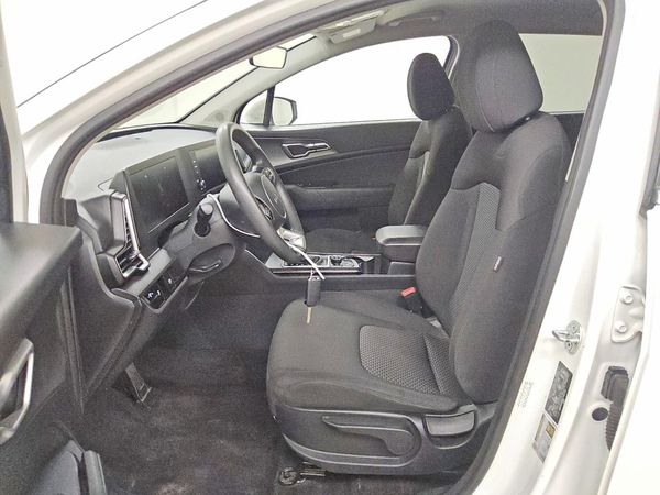 2025 KIA SPORTAGE LX — DENT