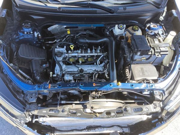 2022 CHEVROLET EQUINOX LS — Engine bay
