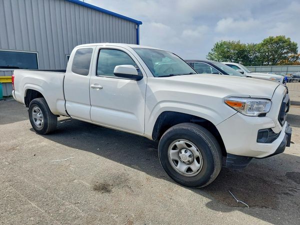 2023 TOYOTA TACOMA SR5 — Passenger 3/4