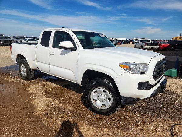 2023 TOYOTA TACOMA SR5 — Passenger 3/4