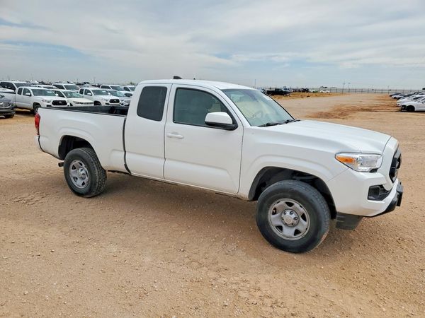 2023 TOYOTA TACOMA SR5 — Passenger 3/4
