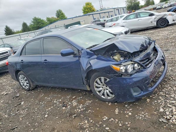 2013 TOYOTA COROLLA — Passenger 3/4