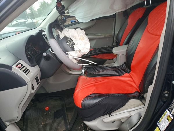 2013 TOYOTA COROLLA — DENT