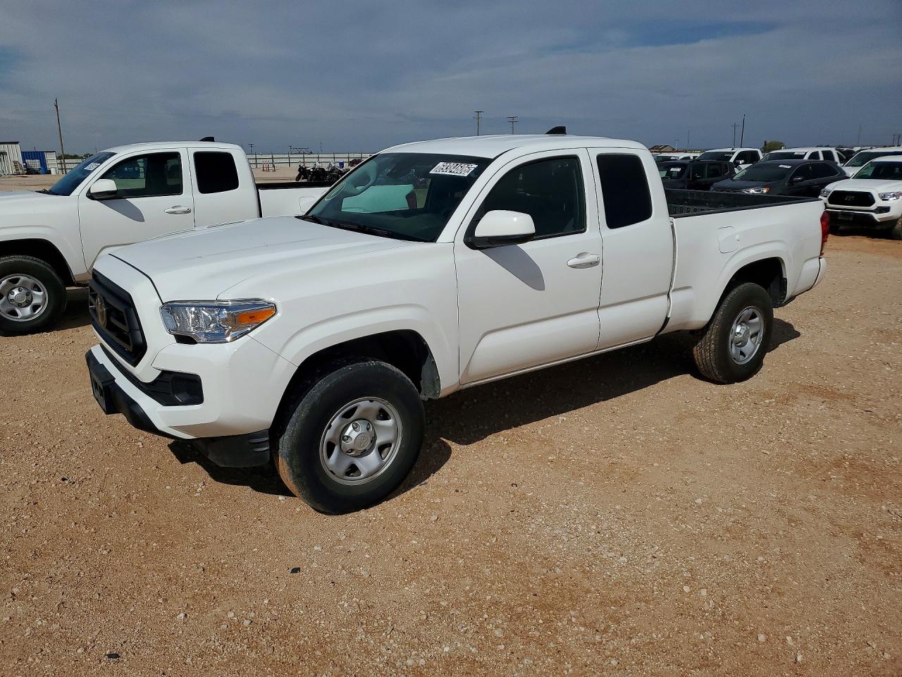 2023 TOYOTA TACOMA SR5 — Front 3/4