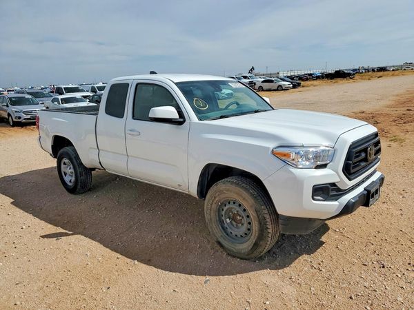 2023 TOYOTA TACOMA SR5 — Passenger 3/4