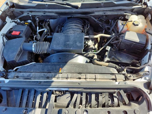2024 CHEVROLET SILVERADO Work Truck — Engine bay