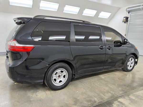 2015 TOYOTA SIENNA — PSRA