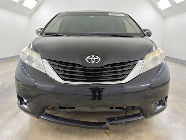2015 TOYOTA SIENNA — DIRF