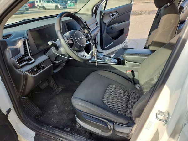 2023 KIA SPORTAGE LX — DENT