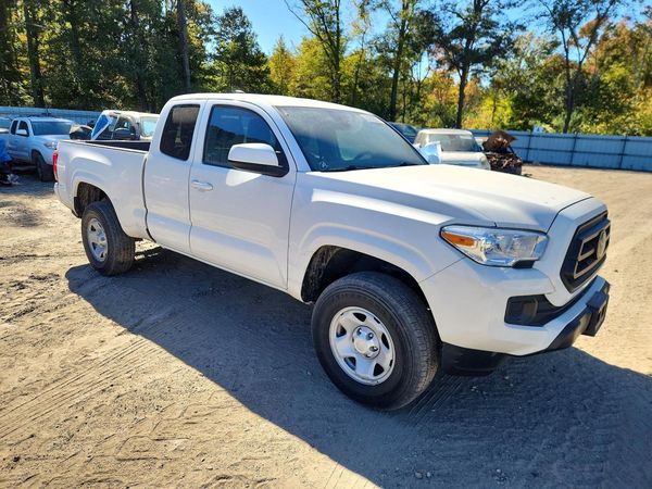 2023 TOYOTA TACOMA SR5 — Passenger 3/4