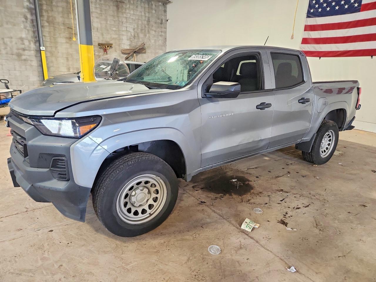 2024 CHEVROLET COLORADO Work Truck — Front 3/4