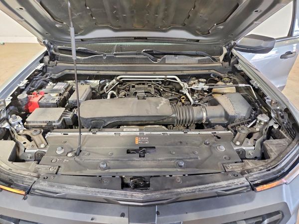 2024 CHEVROLET COLORADO Work Truck — Engine bay