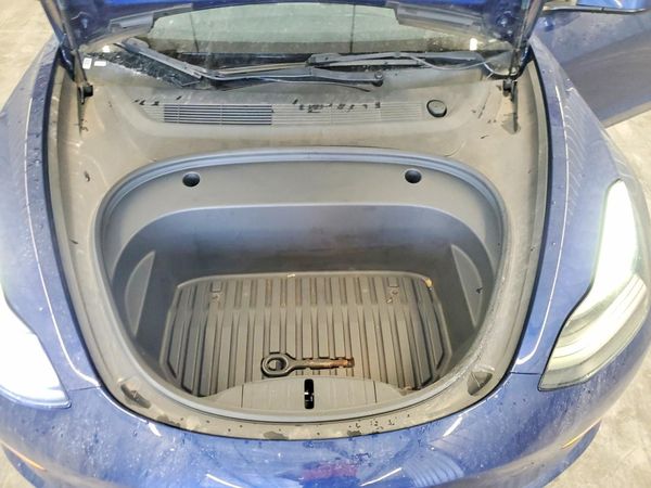 2022 TESLA MODEL 3 — Engine bay