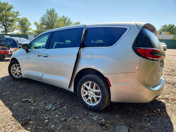 2024 CHRYSLER PACIFICA Touring L — DSRA