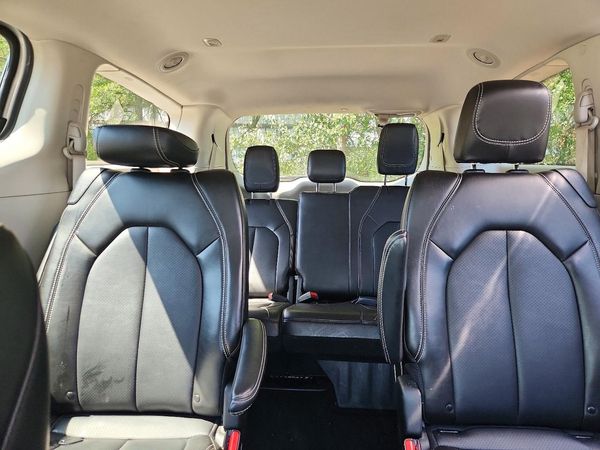 2024 CHRYSLER PACIFICA Touring L — SUVN