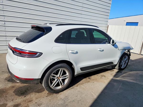 2021 PORSCHE MACAN — PSRA