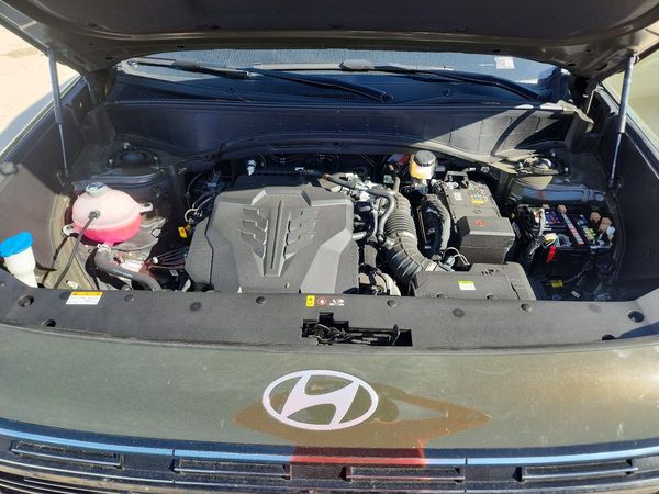 2026 HYUNDAI PALISADE SEL — Engine bay