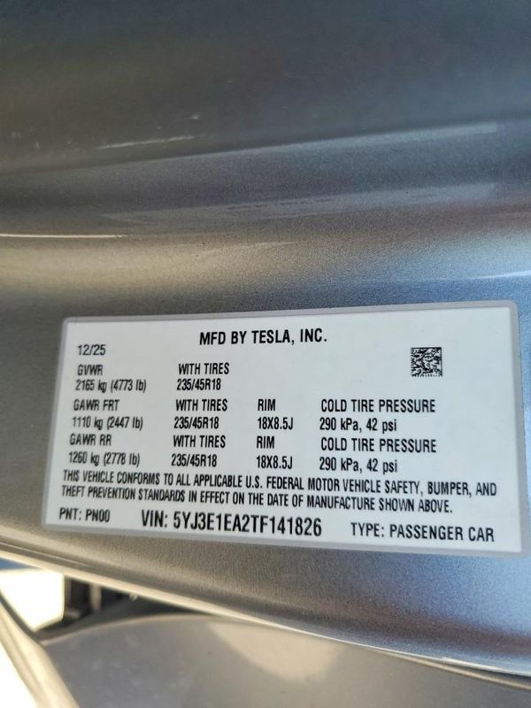 2026 TESLA MODEL 3 — VINS