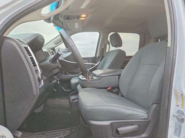 2016 RAM 2500 SLT — DENT