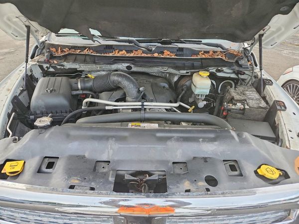 2016 RAM 2500 SLT — Engine bay