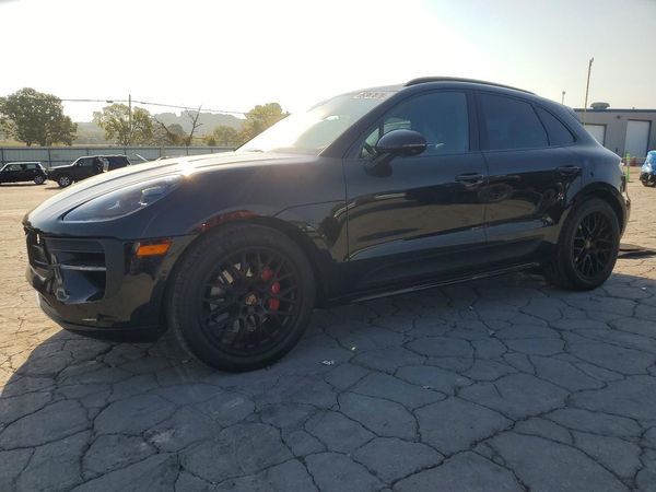 2021 PORSCHE MACAN GTS — Front 3/4