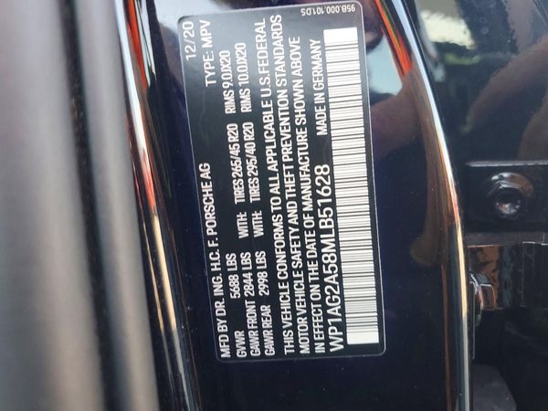 2021 PORSCHE MACAN GTS — VINS