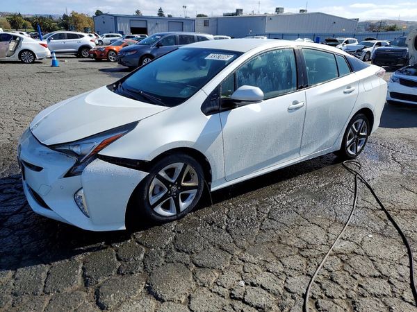 2018 TOYOTA PRIUS — DSFA — Front 3/4