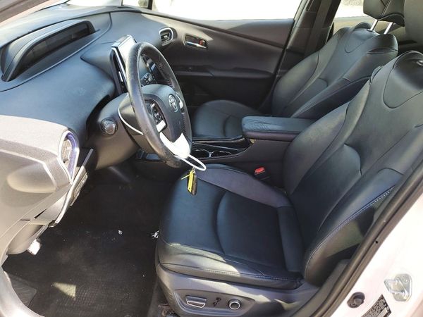 2018 TOYOTA PRIUS — DENT