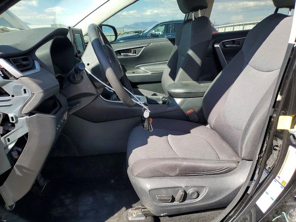 2020 TOYOTA RAV4 — DENT