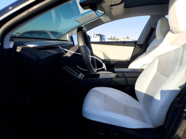 2024 TESLA MODEL 3 — DENT