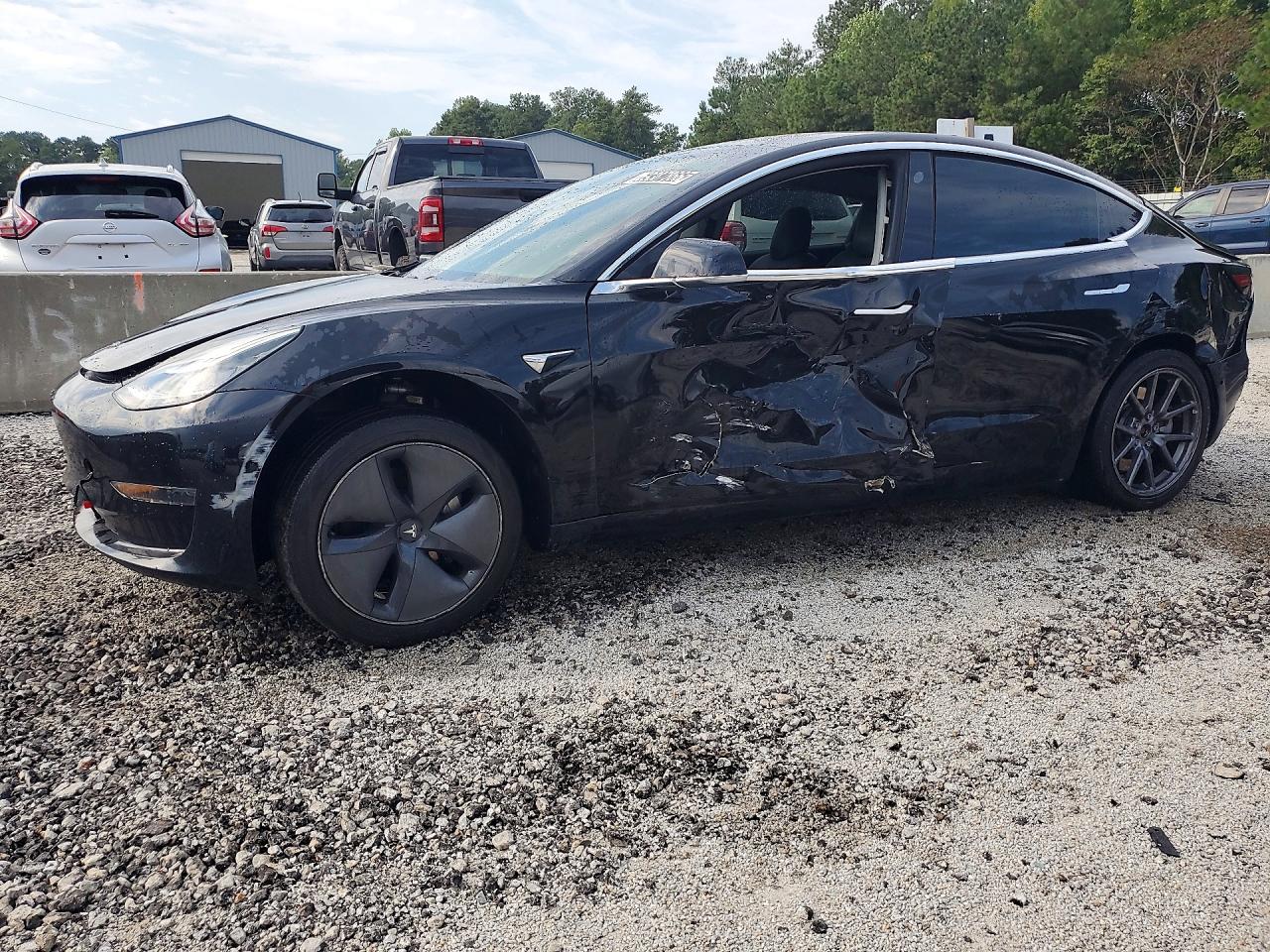 2019 TESLA MODEL 3 — Front 3/4