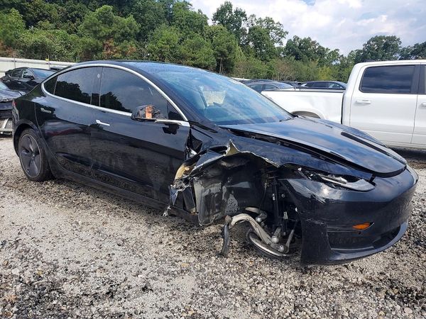 2019 TESLA MODEL 3 — Passenger 3/4