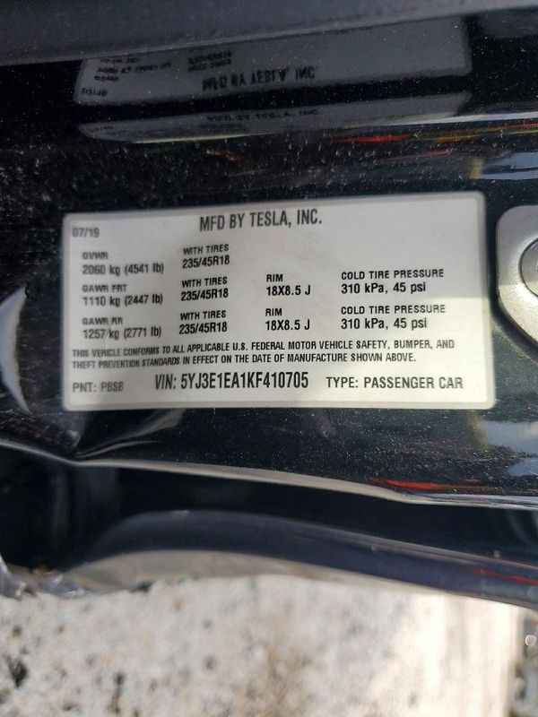 2019 TESLA MODEL 3 — VINS