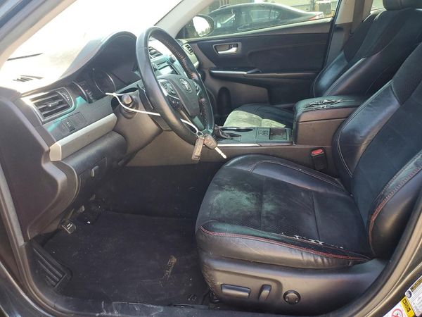 2015 TOYOTA CAMRY — DENT