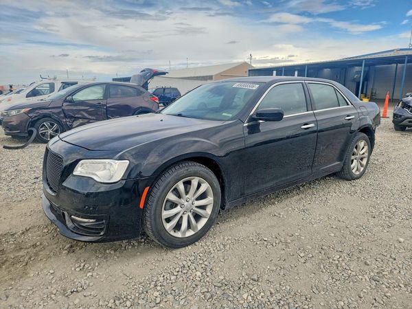 2016 CHRYSLER 300 — DSFA — Front 3/4