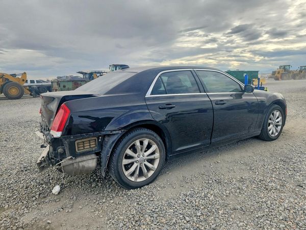 2016 CHRYSLER 300 Limited — PSRA
