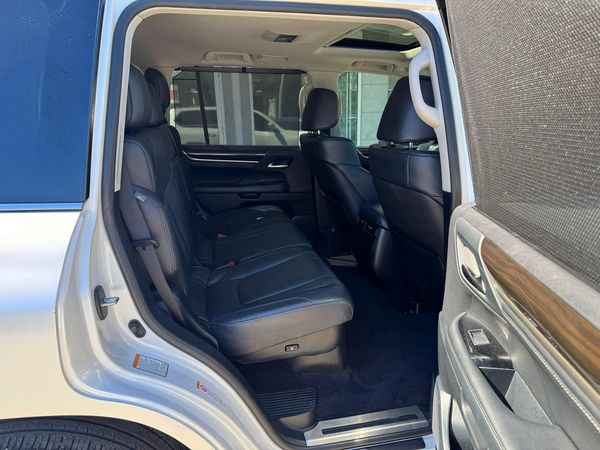 2018 LEXUS LX 570