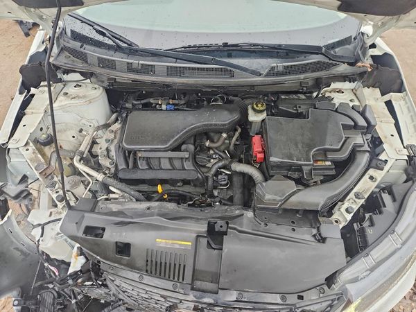 2020 NISSAN ROGUE SPORT — Engine bay
