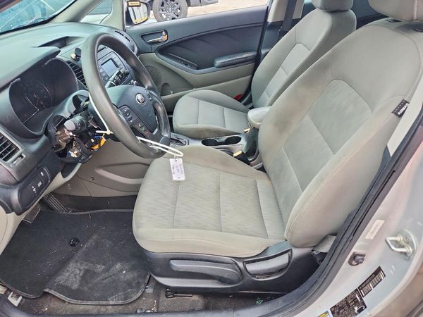 2015 KIA FORTE — DENT