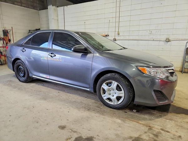 2013 TOYOTA CAMRY — Passenger 3/4