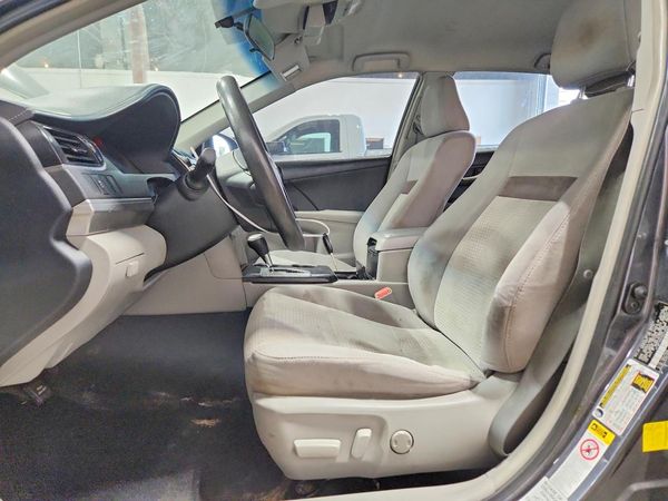 2013 TOYOTA CAMRY — DENT