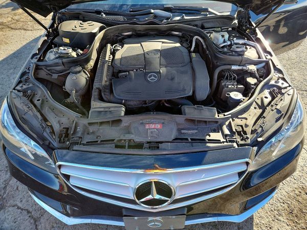 2016 MERCEDES-BENZ E E350-4M — Engine bay
