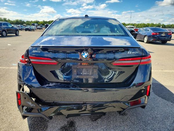 2025 BMW 5 SERIES xDrive — DIRR