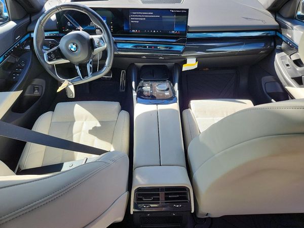 2025 BMW 5 SERIES xDrive — CKPT