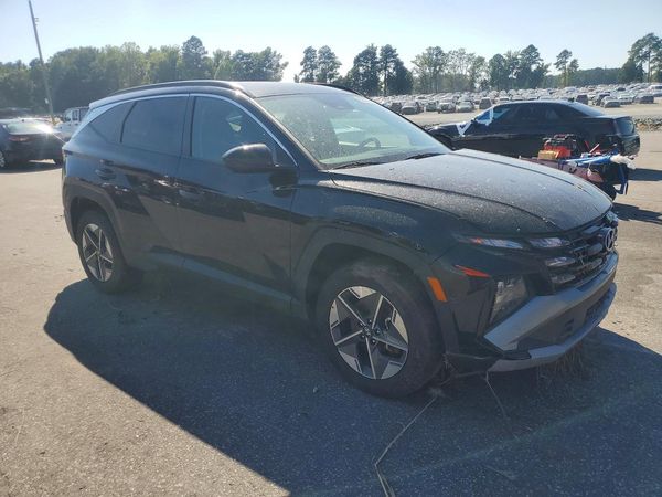 2025 HYUNDAI TUCSON — Passenger 3/4
