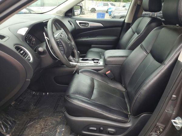 2018 NISSAN PATHFINDER — DENT